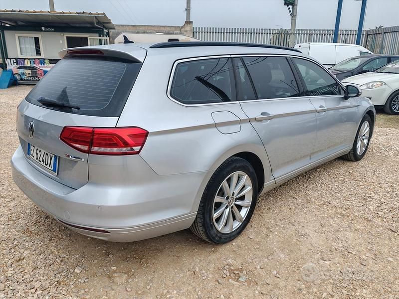 Usata VW Passat Comfortline 120 CV (88 kW) 2015 Grigio Berlina