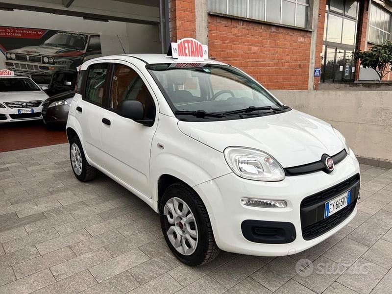 Usata Fiat Panda Lounge 80 CV (58 kW) 2015 Bianco Utilitaria
