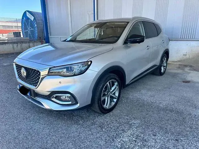 Usata MG HS Luxury 162 CV (119 kW) 2023 Argento SUV