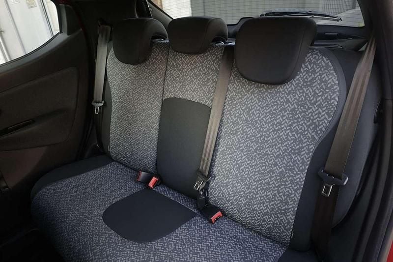 Usata Lancia Ypsilon Silver 69 CV (50 kW) 2021 Rosso Utilitaria