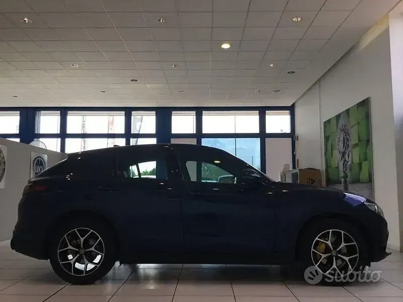 Usata Alfa Romeo Stelvio Super 210 CV (154 kW) 2017 Blu SUV
