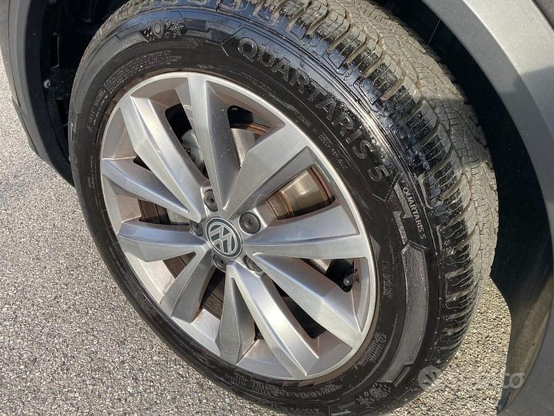 Usata VW T-Roc Business 116 CV (85 kW) 2019 Bronzo SUV