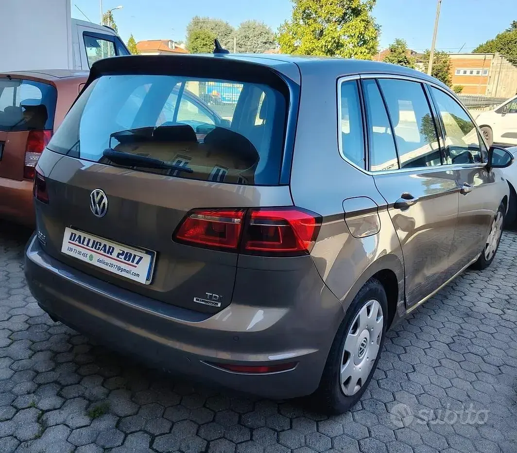 Second-hand VW Golf VII 110 CP (80 kW) 2014 Bej Break