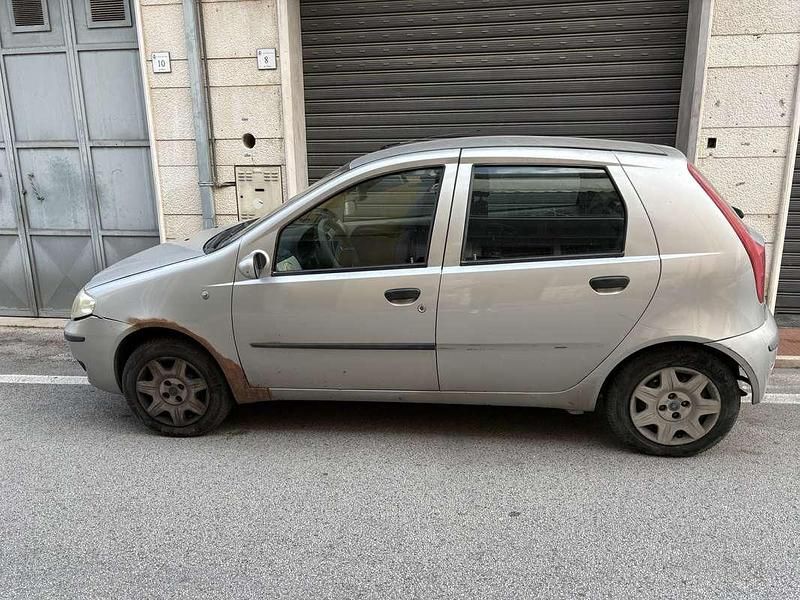 Usata Fiat Punto 60 CV (44 kW) 2003 Utilitaria