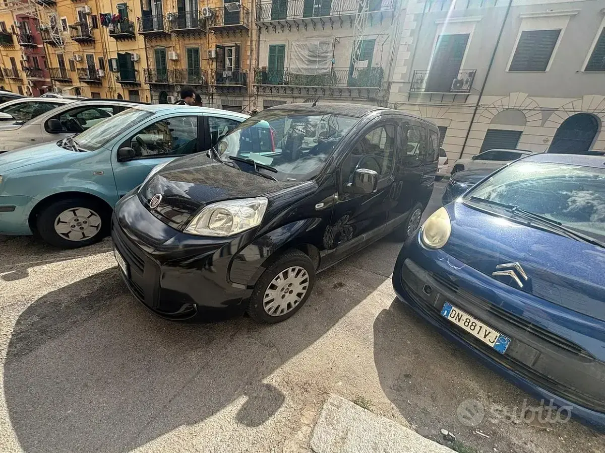 Occasion Fiat Qubo Trekking 75 ch (55 kW) 2015 Noir Monospace