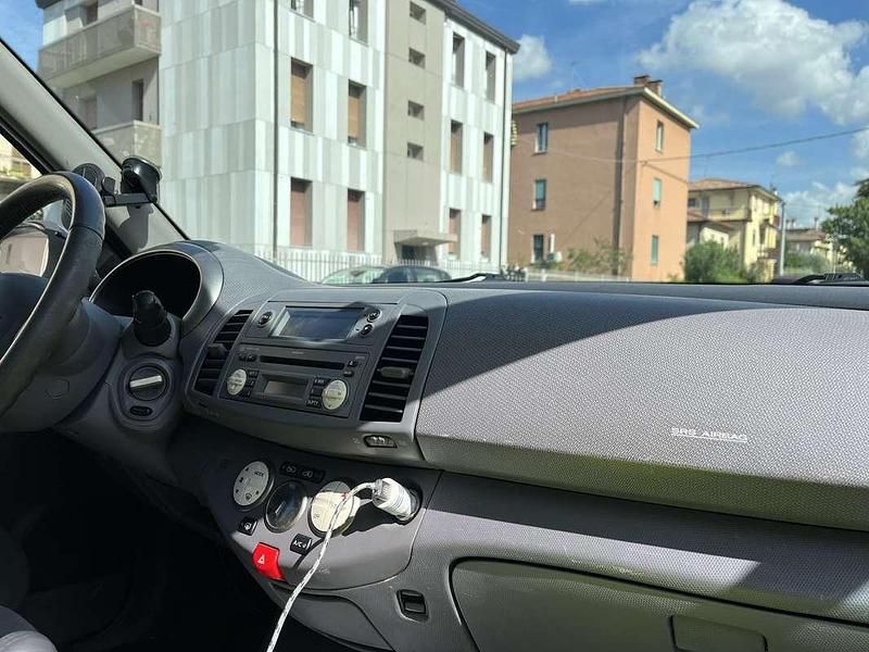 Usata Nissan Micra Acenta 80 CV (58 kW) 2003 Utilitaria
