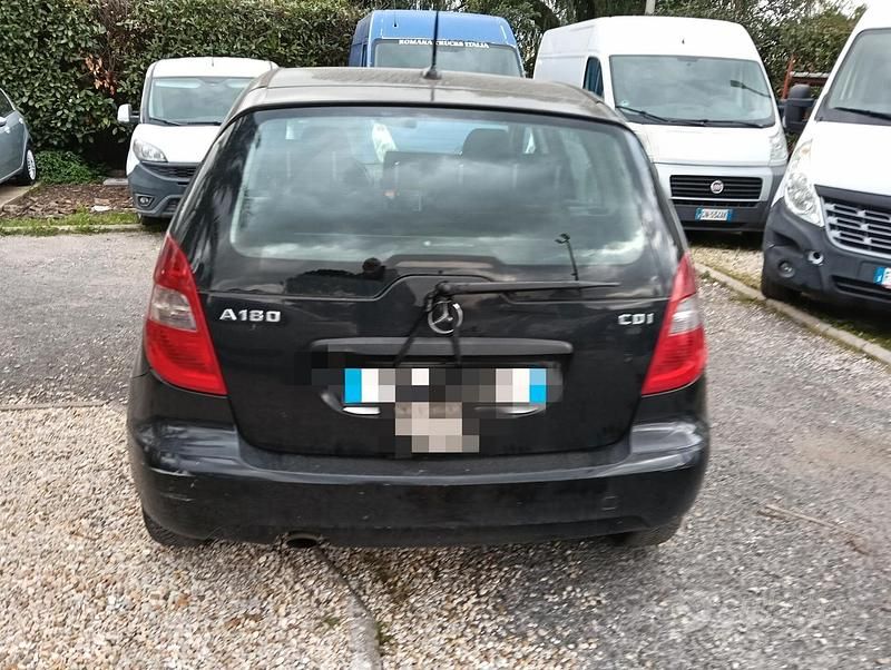 Usata Mercedes A180 Elegance 108 CV (79 kW) 2008 Nero Berlina
