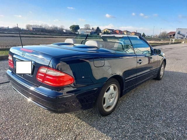 Usata Mercedes CLK200 Elegance 163 CV (119 kW) 2000 Blu Cabrio