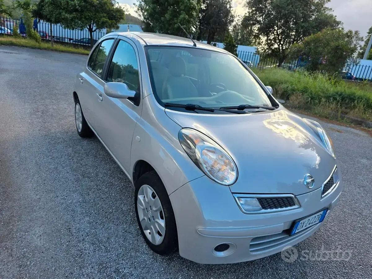Usata Nissan Micra 80 CV (58 kW) 2009 Grigio Berlina