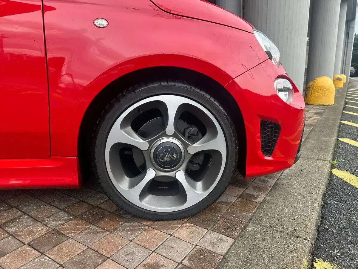 Usata Abarth 595 144 CV (105 kW) 2018 Rosso pastello Utilitaria