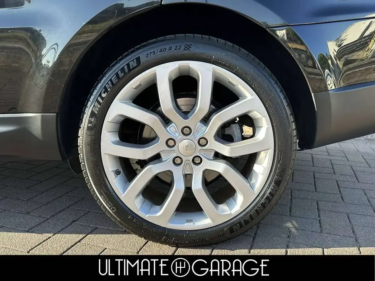 Usata Land Rover Range Rover HSE Dynamic 249 CV (183 kW) 2015 Santorini black SUV