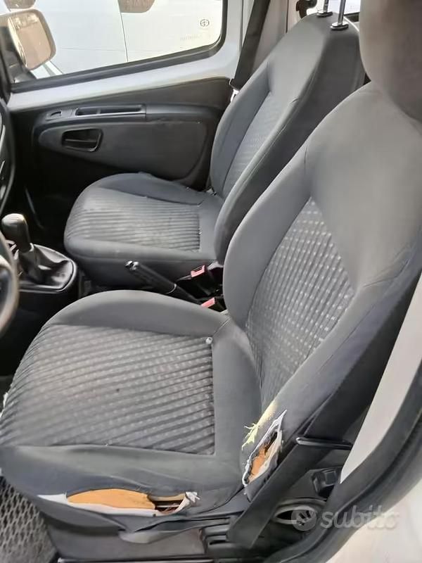 Usata Peugeot Bipper 2011 Bianco Monovolume