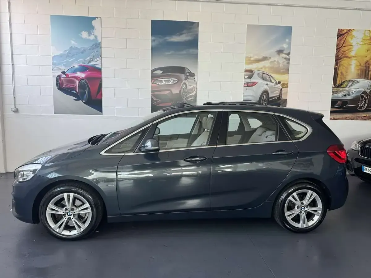 Usata BMW 220 Active Tourer Luxury Line 190 CV (139 kW) 2017 Grigio Monovolume
