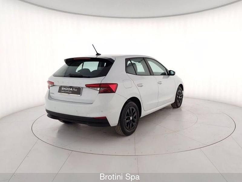 Usata Skoda Fabia 80 CV (58 kW) 2024 Bianco metallizzato Utilitaria