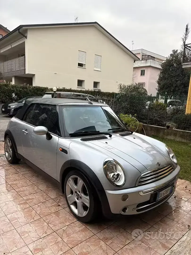 Usata Mini Cooper Cabriolet 116 CV (85 kW) 2006 Grigio Cabrio