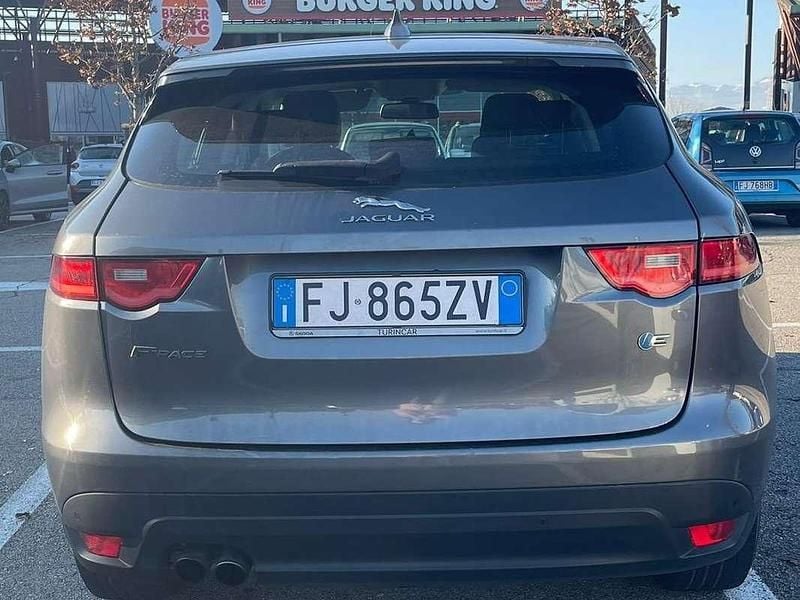Usata Jaguar F-Pace Prestige 163 CV (119 kW) 2017 Grigio SUV