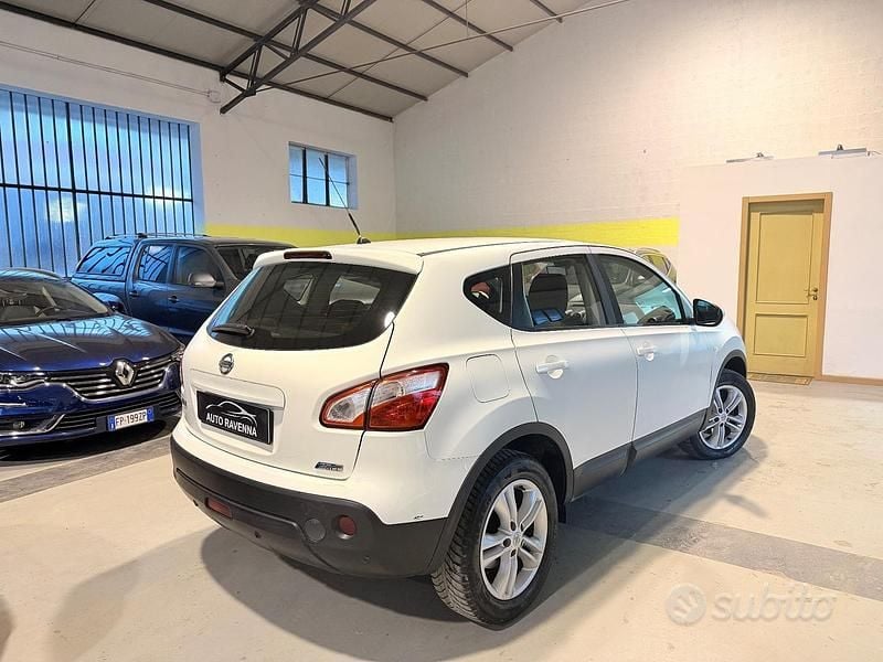 Usata Nissan Qashqai Tekna 110 CV (80 kW) 2012 Bianco SUV