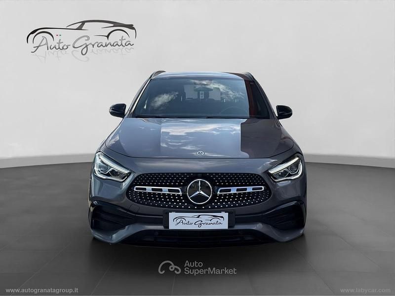 Usata Mercedes GLA200 AMG line Plus 150 CV (110 kW) 2022 Gray SUV