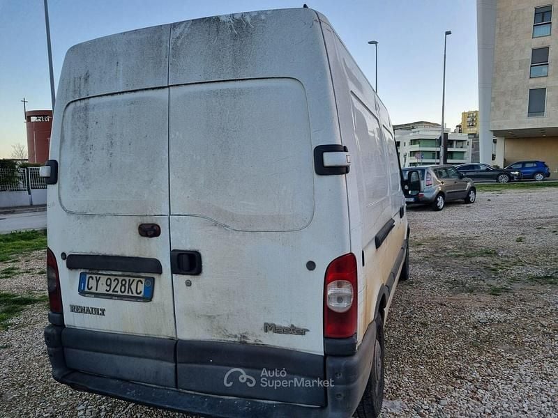 Usata Renault Master 114 CV (83 kW) 2006 Bianco Monovolume
