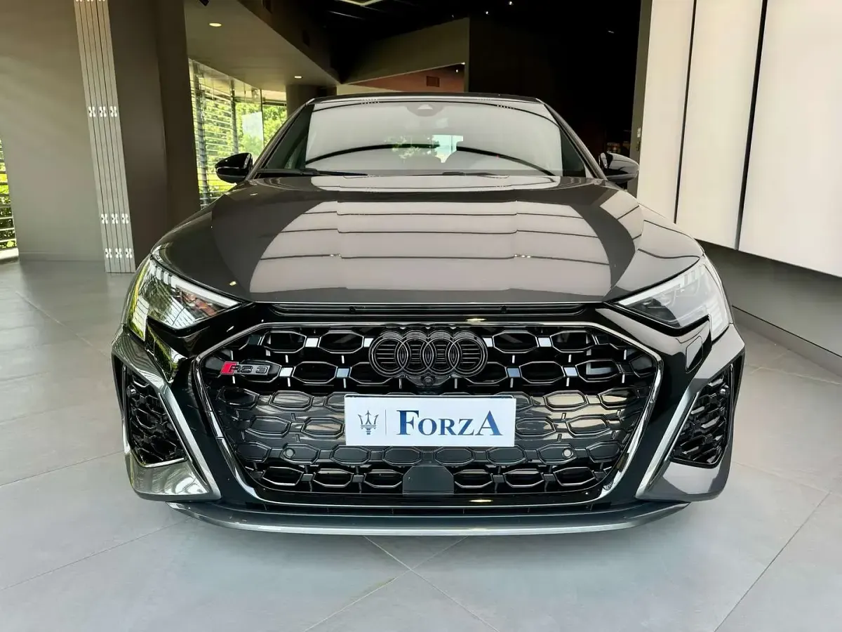 Usata Audi RS3 Sportback 400 CV (294 kW) 2023 Daytona Utilitaria