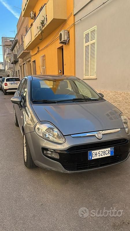 Usata Fiat Punto Evo 75 CV (55 kW) 2011 Grigio Utilitaria