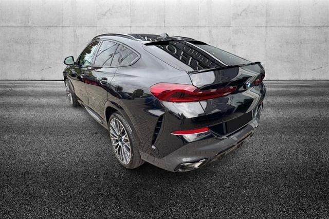 Usata BMW X6 M Sport 298 CV (219 kW) 2025 Nero metallizzato SUV