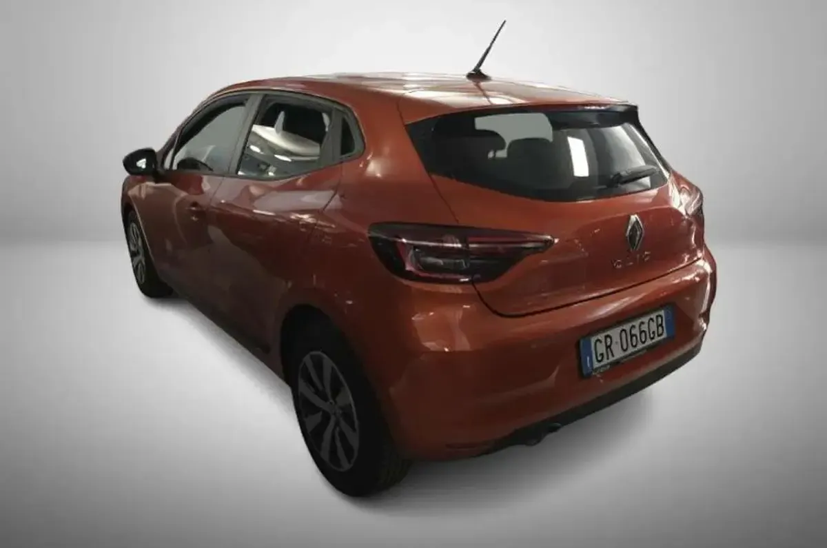 Usata Renault Clio V Equilibre 91 CV (66 kW) 2023 Other Berlina