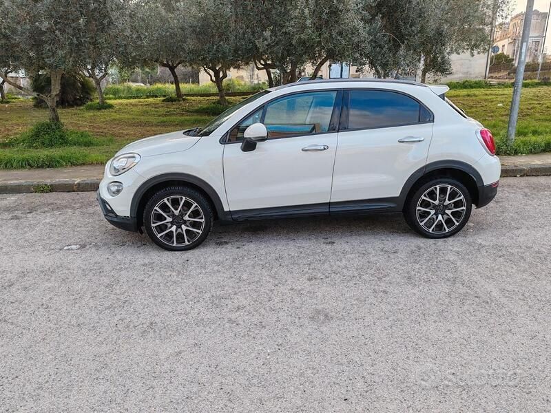 Usata Fiat 500X 120 CV (88 kW) 2015 Bianco SUV