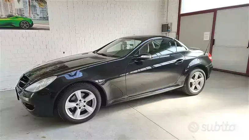 Usata Mercedes SLK200 163 CV (119 kW) 2007 Nero Cabrio