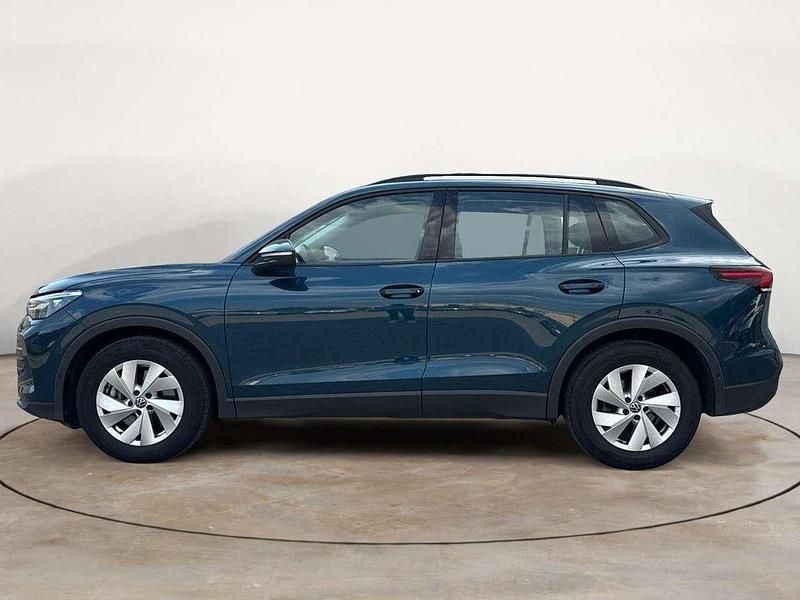 Usata VW Tiguan Life 150 CV (110 kW) 2024 Blu/azzurro SUV