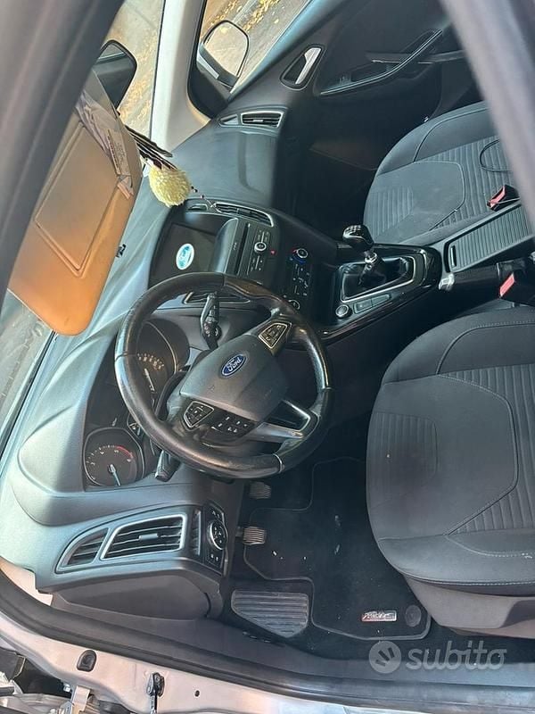 Usata Ford Focus Titanium X 120 CV (88 kW) 2018 Grigio Station wagon