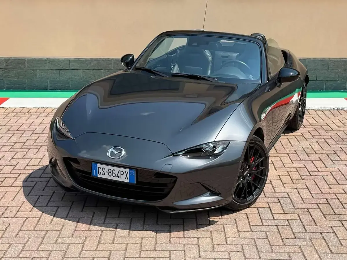 Usata Mazda MX5 Homura-Line 184 CV (135 kW) 2024 Grigio Cabrio