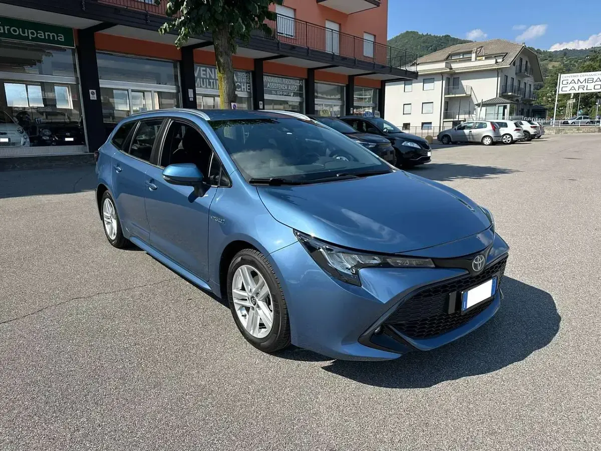 Usata Toyota Corolla Business Edition 122 CV (89 kW) 2020 Blu/azzurro Station wagon