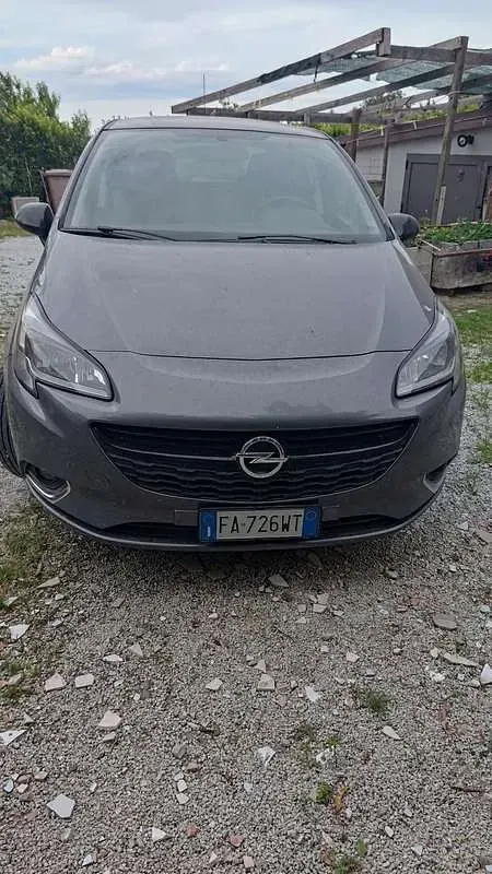 Usata Opel Corsa Cosmo 75 CV (55 kW) 2015 Utilitaria