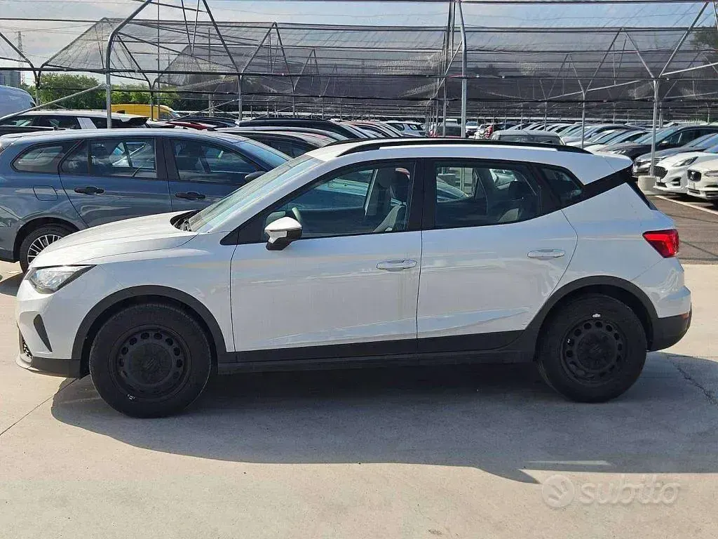 Usata Seat Arona Reference 95 CV (69 kW) 2023 Bianco SUV