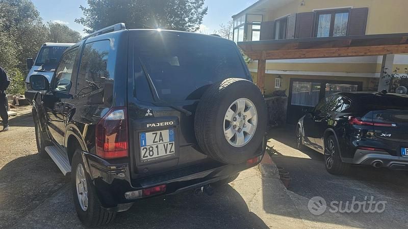 Usata Mitsubishi Pajero 2007 Nero SUV