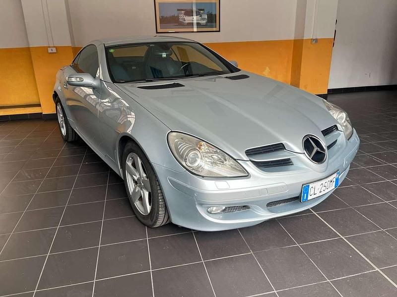 Argento Usata 2004 Mercedes SLK200 Cabrio | 12.500 € - Immagine 1/4
