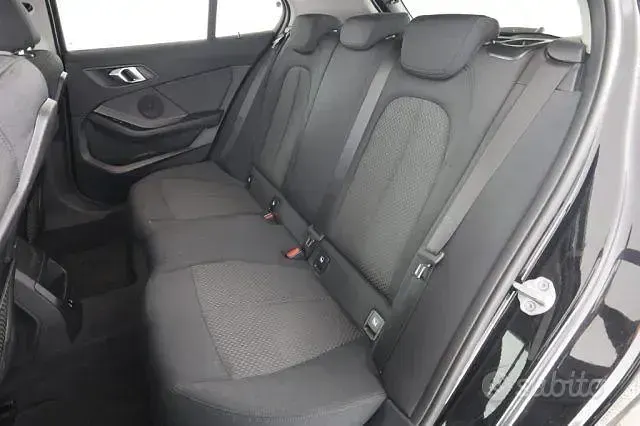 Usata BMW 118 Advantage 140 CV (102 kW) 2020 Nero Utilitaria
