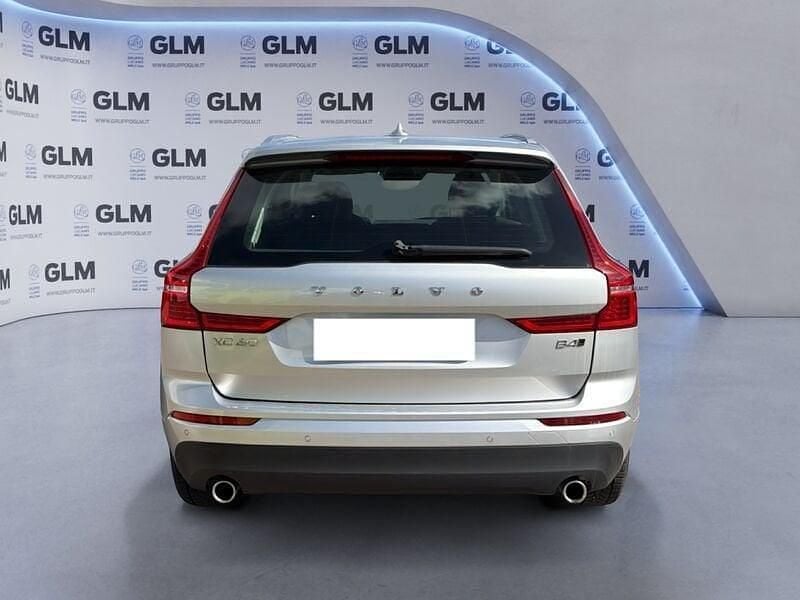 Usata Volvo XC60 Business Edition 197 CV (144 kW) 2020 Argento SUV