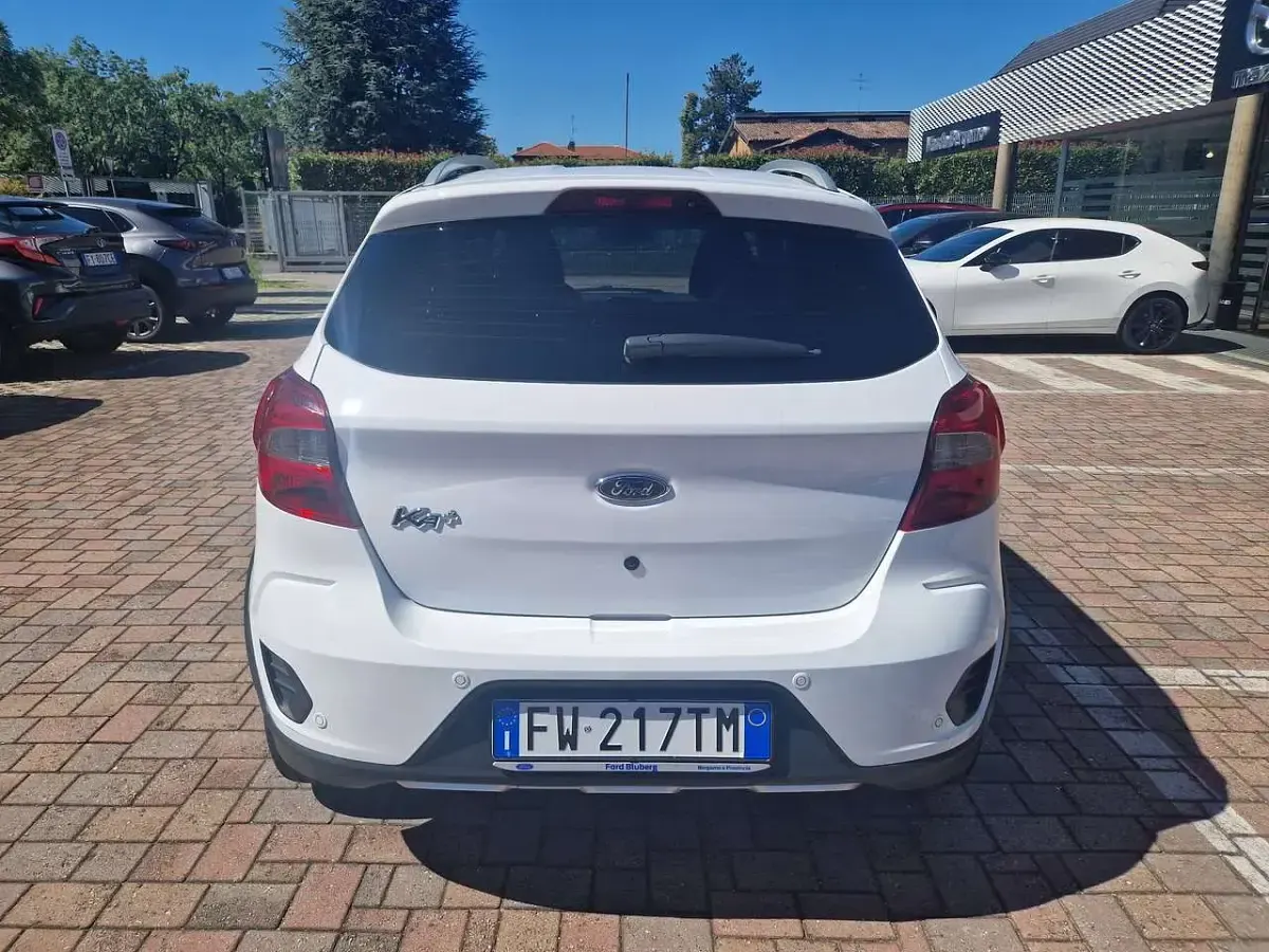 Usata Ford Ka Plus Active 86 CV (63 kW) 2019 Bianco Utilitaria