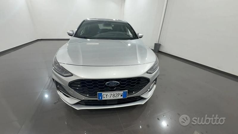 Usata Ford Focus 115 CV (84 kW) 2025 Grigio Berlina