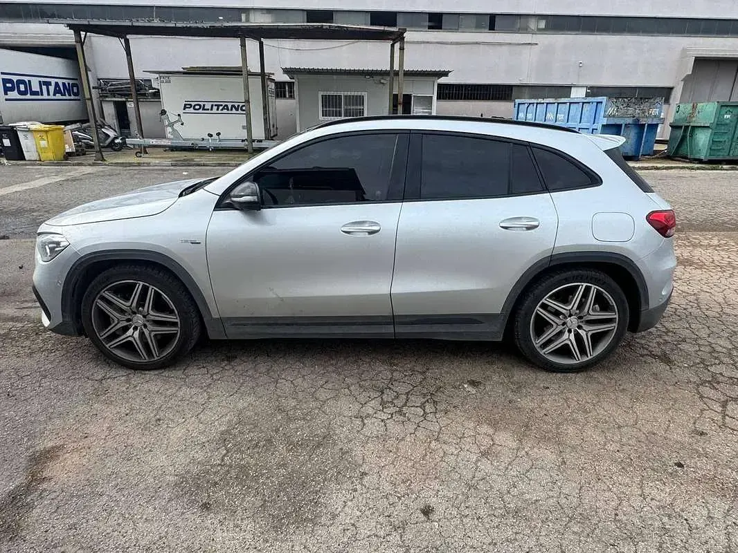 Usata Mercedes GLA35 AMG AMG 306 CV (225 kW) 2022 Argento SUV
