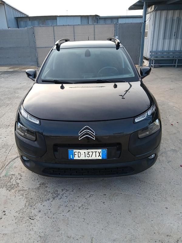 Usata Citroën C4 Feel 99 CV (72 kW) 2016 Nero Berlina
