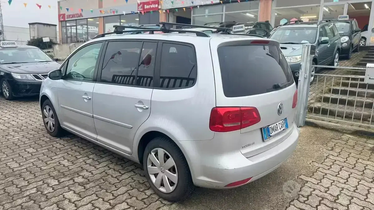 Usata VW Touran 105 CV (77 kW) 2014 Grigio Monovolume