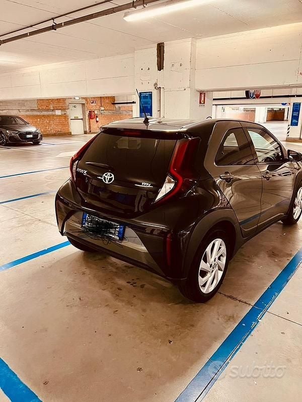 Usata Toyota Aygo X 72 CV (52 kW) 2022 Verde SUV