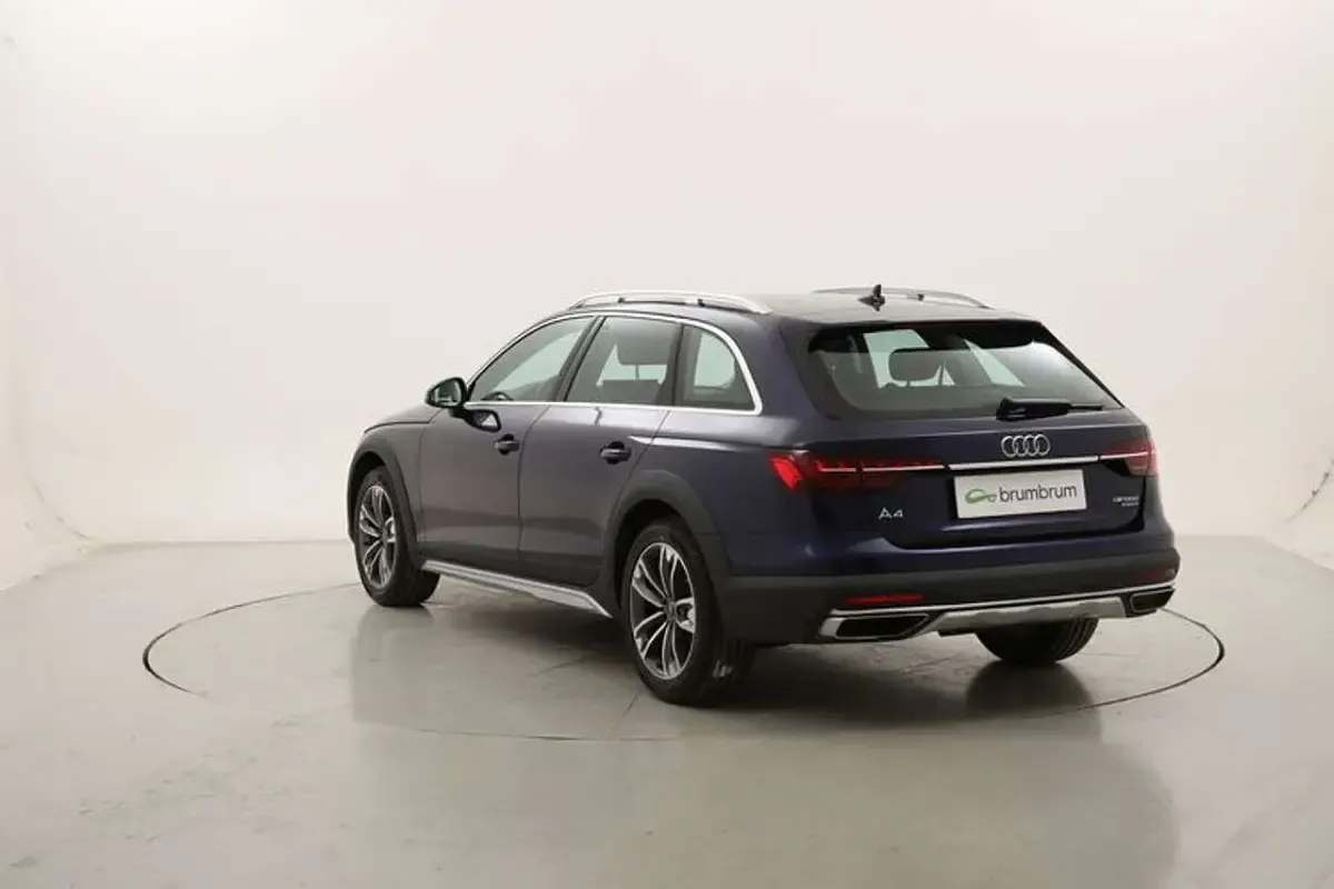 Usata Audi A4 Allroad 204 CV (150 kW) 2022 Blu Station wagon