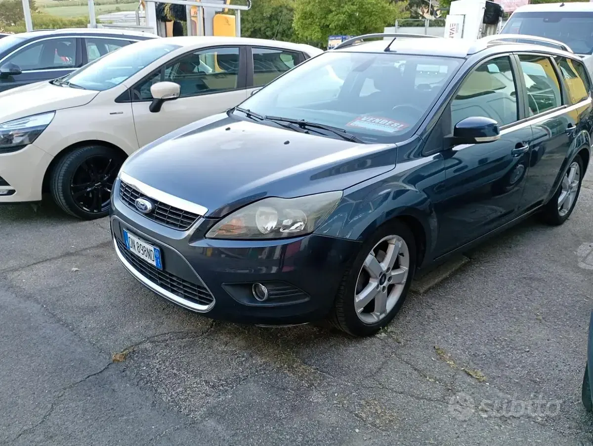 Usata Ford Focus 110 CV (80 kW) 2008 Blu Station wagon