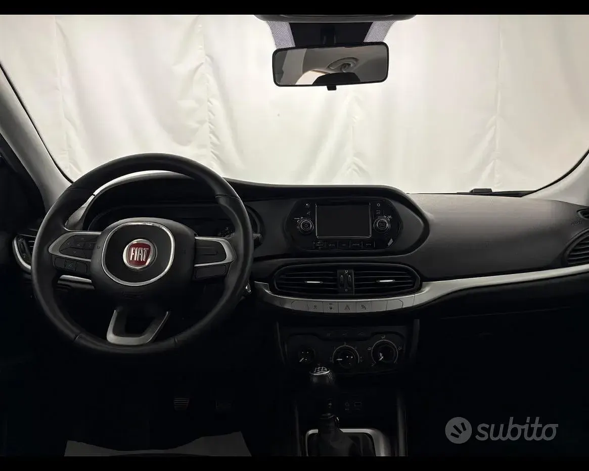 Usata Fiat Tipo Easy 95 CV (69 kW) 2018 Bianco Berlina