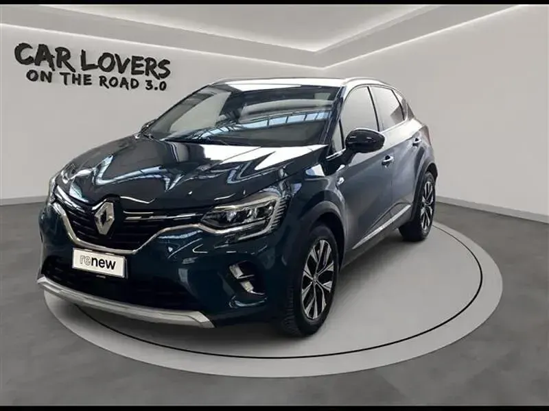 Usata Renault Captur Techno 145 CV (106 kW) 2023 Blu scuro SUV