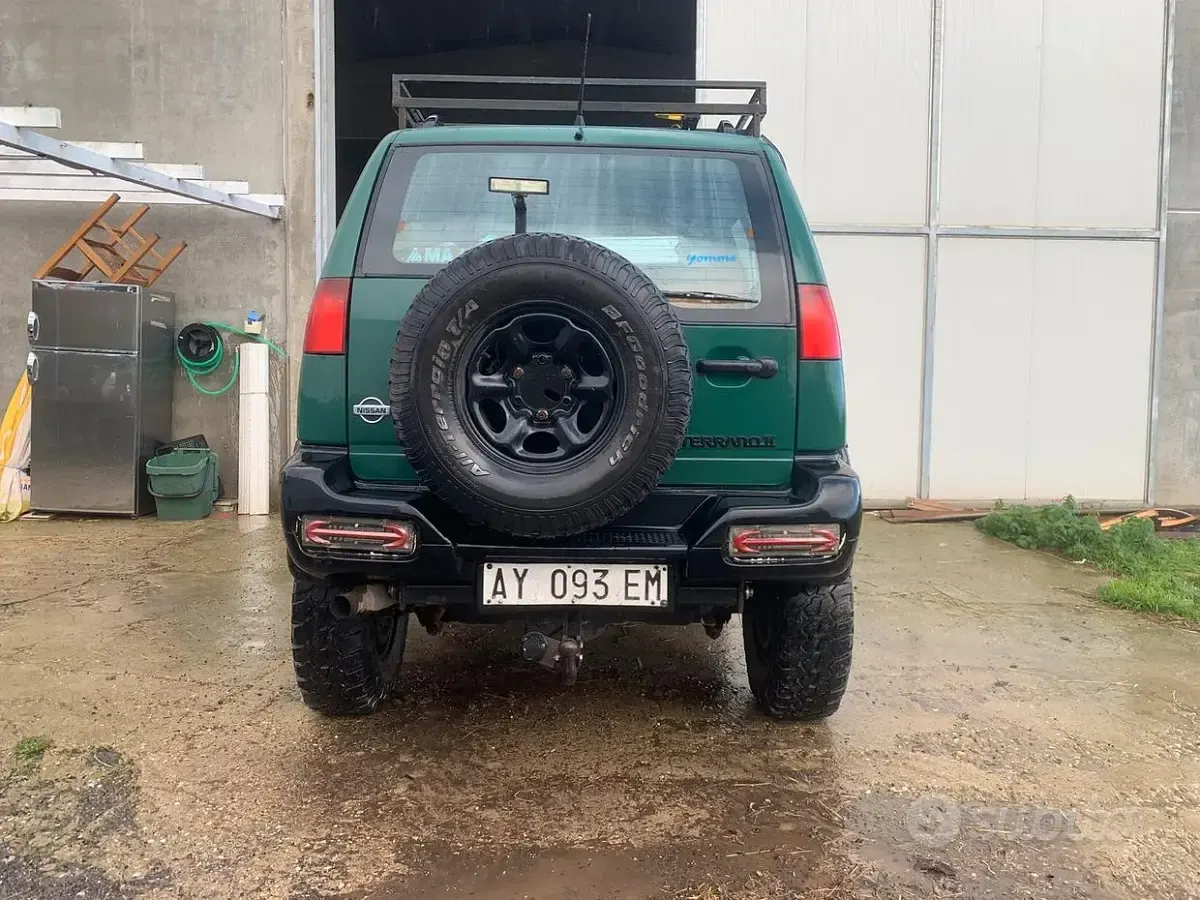 Usata Nissan Terrano 1998 Verde SUV
